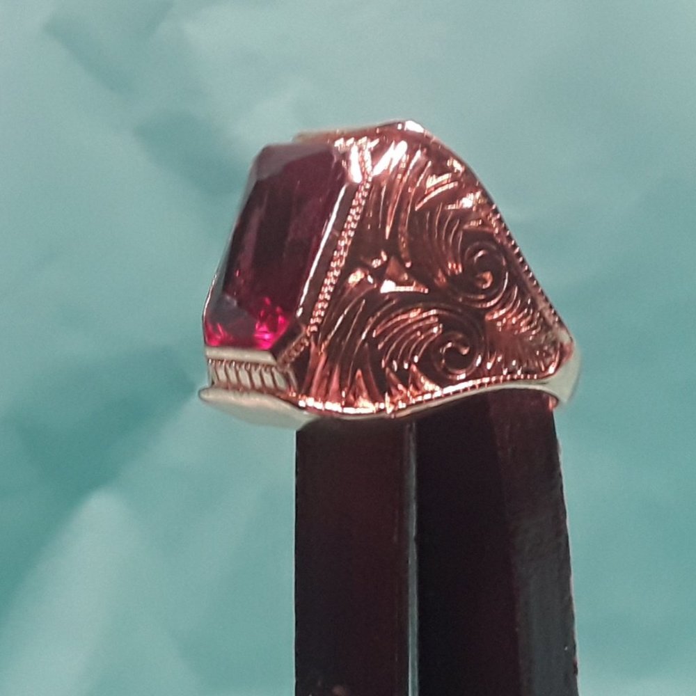 Unisex Ruby Ring..Sz 9...Fashion Jewelry - Picture 3 of 4